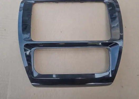 Volkswagen Jetta VI Radio/GPS head unit trim 5C6858069D