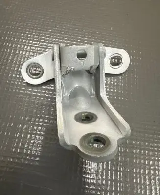 KIA Sportage Front door upper hinge