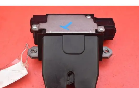 Volvo V50 Tailgate/trunk/boot lock/catch/latch 4N51A442A66AL
