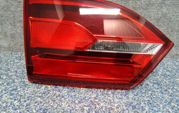 Volkswagen Jetta VI Tailgate rear/tail lights 5C6945093B