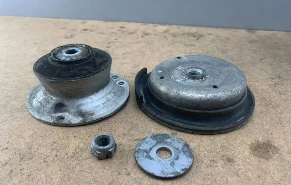 BMW 5 E60 E61 Coil spring mount 31336760943 31306775098 31336769582