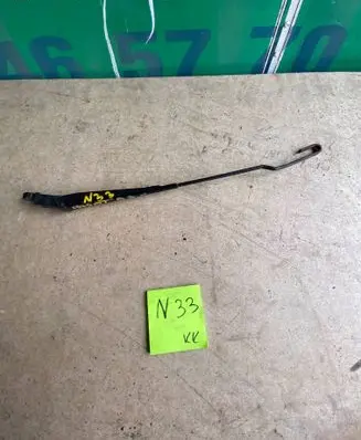 Volkswagen PASSAT B3 Front wiper blade arm 357955410A