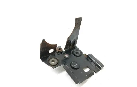 Citroen DS5 ABS pump bracket 9682446780