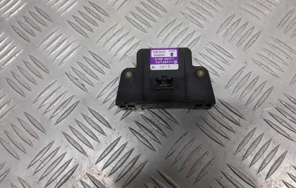 Mazda 323 F ESP acceleration yaw rate sensor G18P437Y1