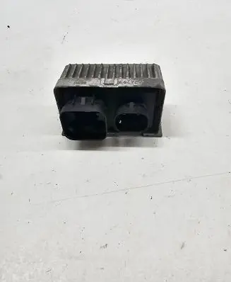 Opel Insignia A Glow plug pre-heat relay 55574293 131057