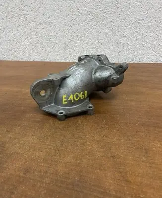 Audi A4 S4 B6 8E 8H EGR valve 06D131589C E1068
