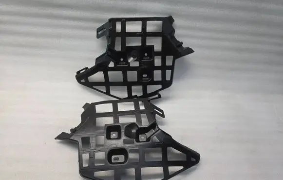 Volkswagen PASSAT B8 USA Front bumper mounting bracket 3G0807178D 3G0807177D