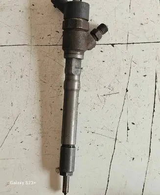 Hyundai Tucson JM Fuel injector 0445110064 3380027000