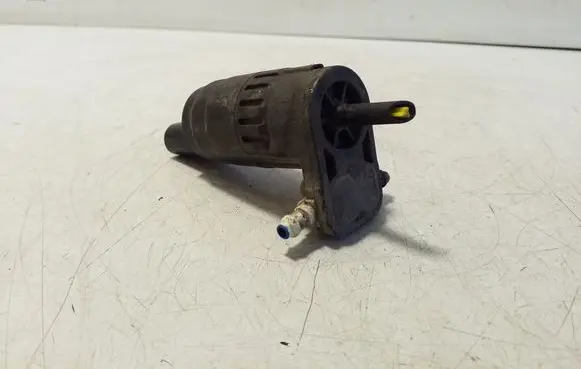 Volkswagen Golf VIII Windscreen/windshield washer pump 1K6955651