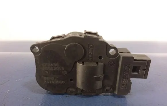 Porsche Panamera (970) Air flap motor/actuator K9749006