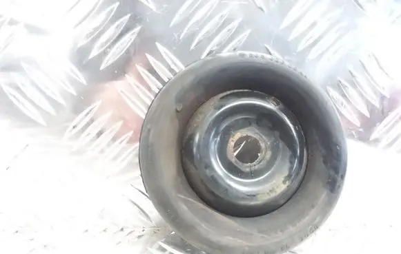 Coil spring mount