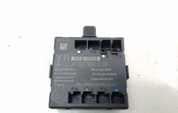 Mercedes-Benz E C207 W207 Door control unit/module A2079001200