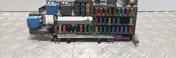 Mercedes-Benz A W168 Fuse module A1685462143