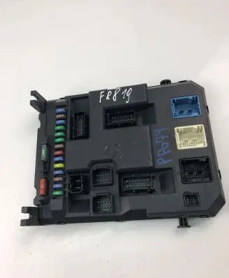 Peugeot 207 Fuse module 9666952280