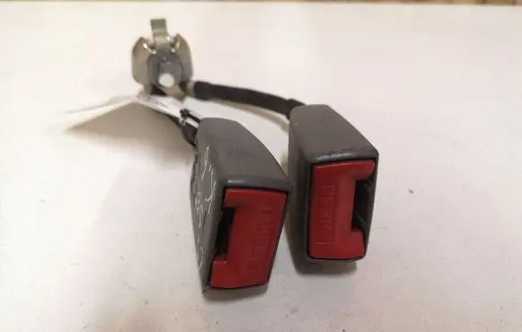 Citroen C5 Rear seatbelt buckle 33013593 963256027702