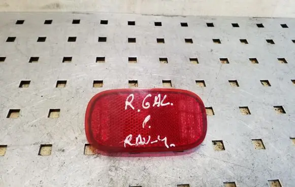 Toyota RAV 4 (XA20) Rear tail light reflector