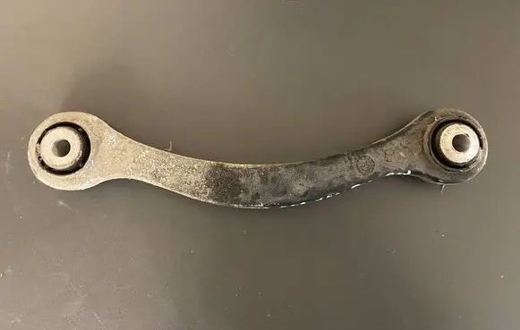 Mercedes-Benz CLS C219 Rear control arm R2303521805