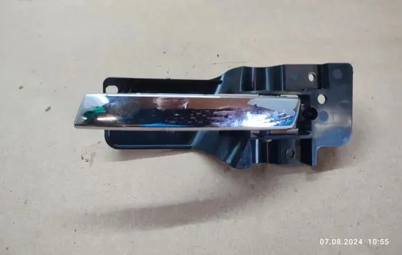 Front door interior handle