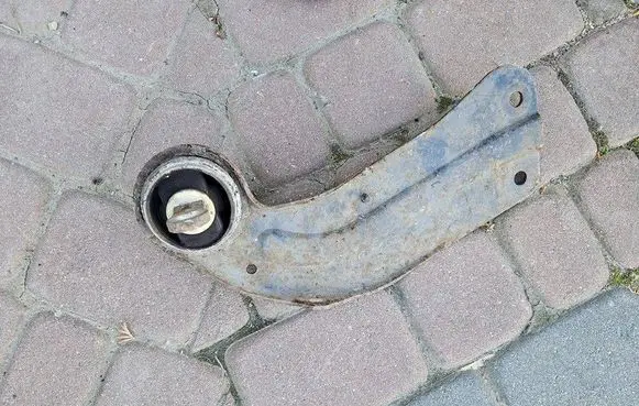 Opel Insignia A Rear upper control arm/wishbone 5O5P5L5E5X1260