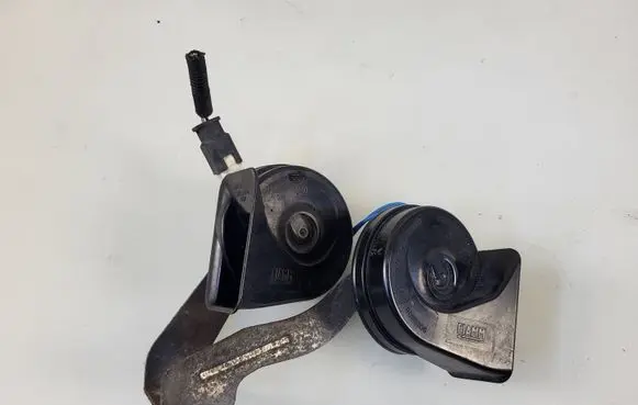 Peugeot 308 Horn signal 9676258880