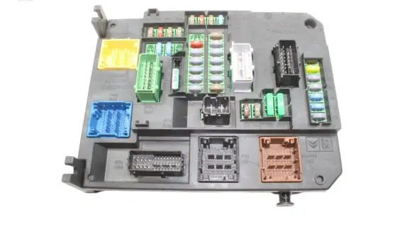 Peugeot 308 Comfort/convenience module 9806687880