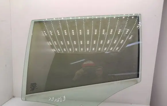 Volvo V60 Rear door window glass 43R001105 E000186 DOT57M20AS2