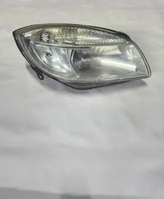 Skoda Fabia Mk2 (5J) Headlight/headlamp 74783200R