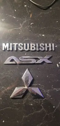 Mitsubishi Outlander IV Manufacturers badge/model letters 