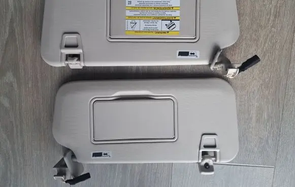 Ford Escape III Sun visor LJ6BS04101