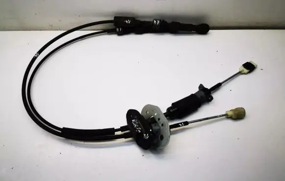 KIA Sportage Gear shift cable linkage 3U4501A27