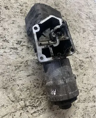 Audi A4 S4 B8 8K Oil filter mounting bracket