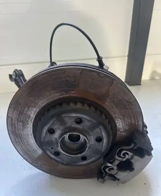 Mercedes-Benz GLC C253 Rear wheel hub spindle/knuckle 