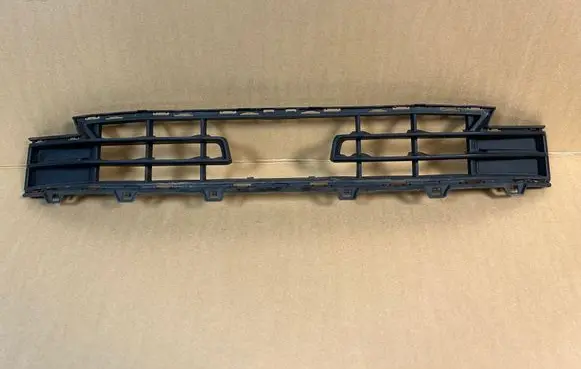 BMW 1 F40 Front bumper lower grill 7459723