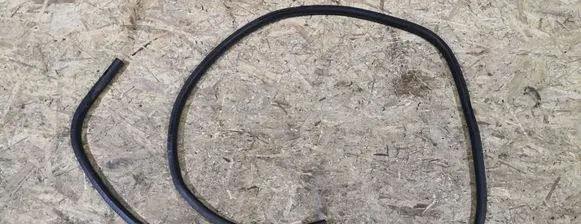 Dodge RAM Rubber seal rear door 