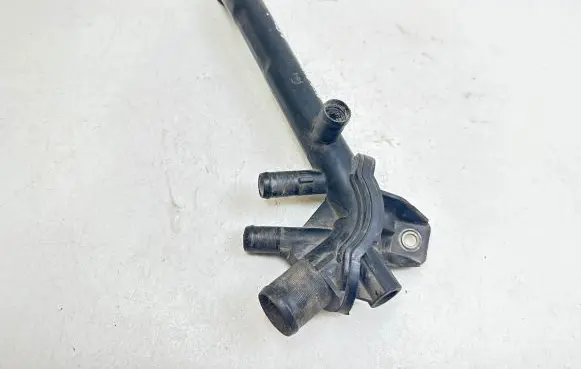 Renault Megane II Engine coolant pipe/hose 8200110038