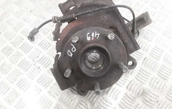 Nissan Qashqai Front wheel hub spindle knuckle 40014JD040 47910JD000