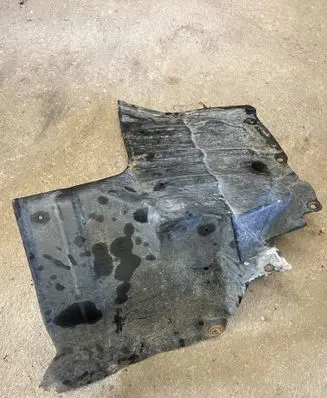 Front underbody cover/under tray