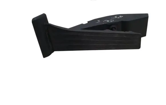 BMW 7 E38 Accelerator throttle pedal 6753518