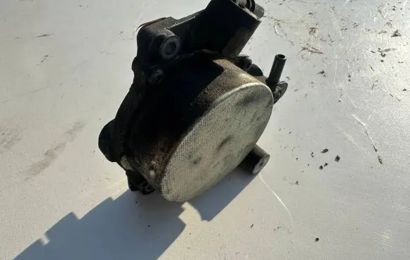 Ford Mondeo MK IV Vacuum pump 9673836180 7021390500 09T3562679