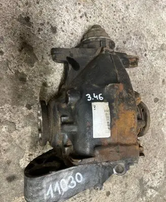 BMW 3 E90 E91 Rear differential 7566151