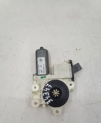 Toyota Avensis T250 Front door window regulator motor 992046100 6981005050