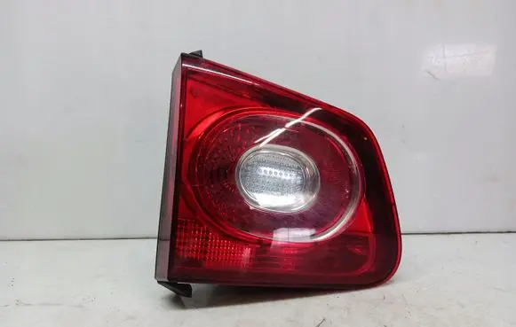 Volkswagen Tiguan Tailgate rear/tail lights 5N0945093B