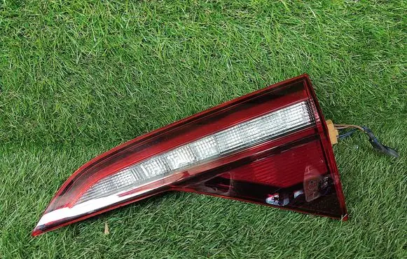Volkswagen Jetta USA Tailgate rear/tail lights 17A945094A 6003TA0376
