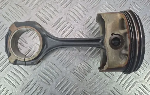 Mercedes-Benz E W212 Piston with connecting rod 098106 15280 M273