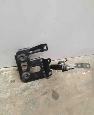 Ford Explorer VI Air filter cleaner box bracket assembly L1M39647EF