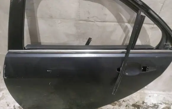 Honda Accord Rear door glass trim molding 