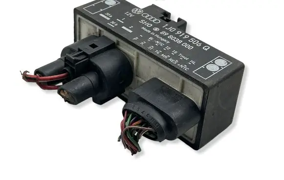 Volkswagen Golf IV Coolant fan relay 1J0919506Q 898038000