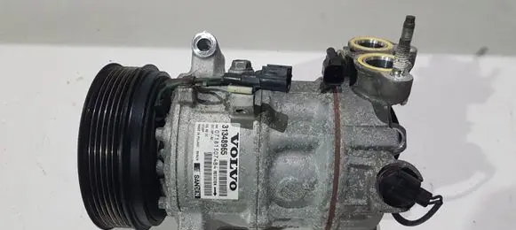 Volvo V40 Air conditioning (A/C) compressor (pump) 31348965 36002132