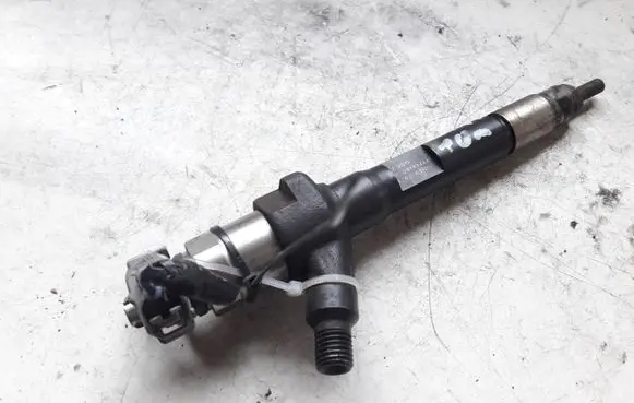 Mazda 6 Fuel injector 001011K14447