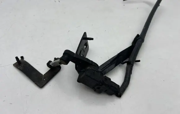 Nissan X-Trail T32 Headlight/headlamp level sensor 538124BA0A